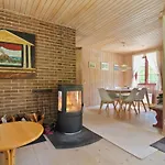 Chenoa - 200m From The Sea By Interhome *